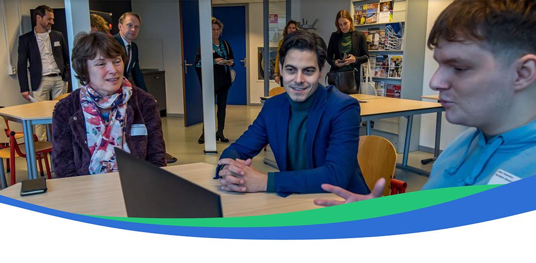 Student Smart Building in gesprek met minister Rob Jetten
