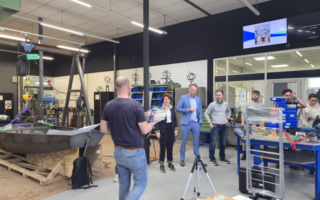 Investeren in praktijkgericht mbo-onderwijs: Metaglas en Mview+ schenken gereedschap aan metaalopleiding ROC Rivor